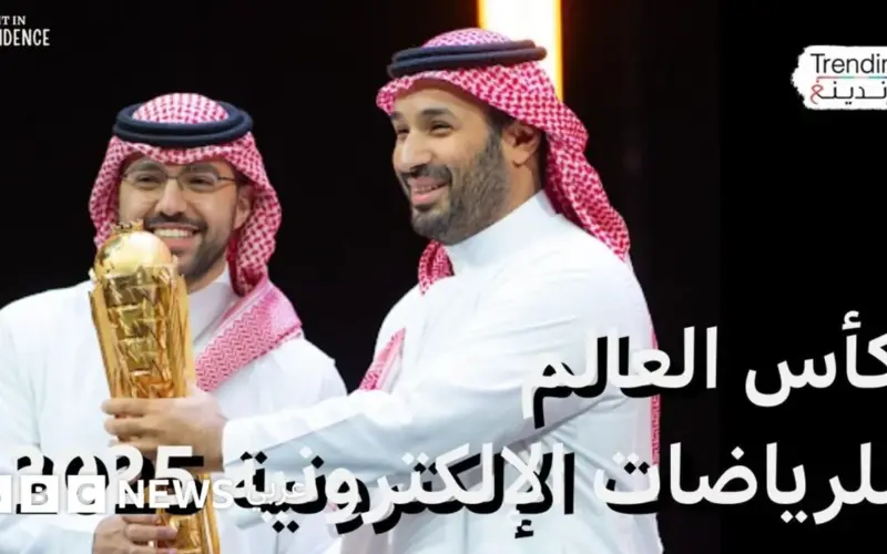 محمد بن سلمان وكريستيانو رونالدو يتوجان فالكونز السعودي بطلا لكأس العالم للرياضات الإلكترونية 2025